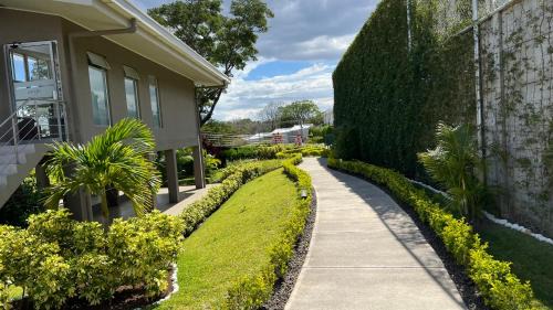 Alajuela Apartment | Apartamento condominio alajuela