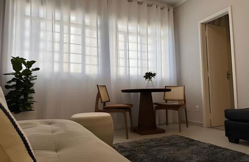 Fertiza Apartment | Apartamento em ótima avenida de Araxá