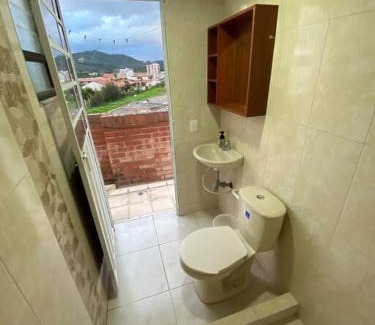 Paipa Apartment | Apartamento en último piso hermosa vista al pueblo y lago