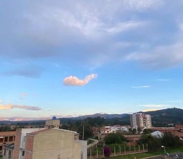 Paipa Apartment | Apartamento en último piso hermosa vista al pueblo y lago