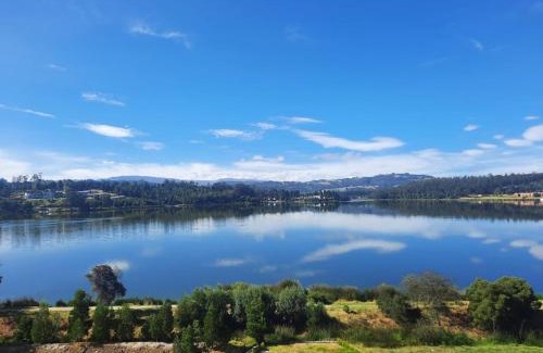 Paipa Apartment | Apartamento en Paipa frente al lago