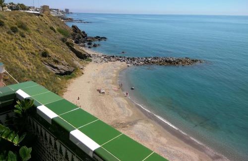 Benalmadena Apartment | Apartamento en Playa Semi-Privada