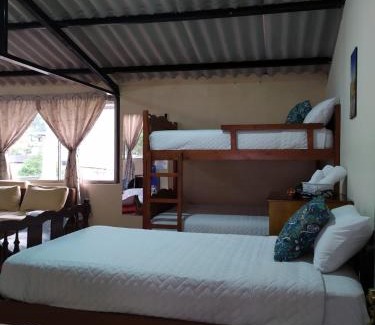Banos de Agua Santa Apartment | APARTAMENTO ESTUDIO - COMPLETO Y MUY BIEN UBICADO