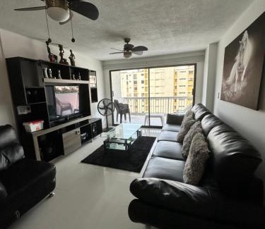El Rodadero Apartment | Apartamento frente al MAR Rodadero - Gaira TACOA 6 a 8 personas