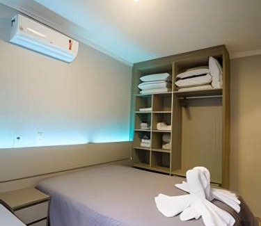 Ze Amandio Apartment | Apartamento mobiliado com sacada e chu. 2 vagas