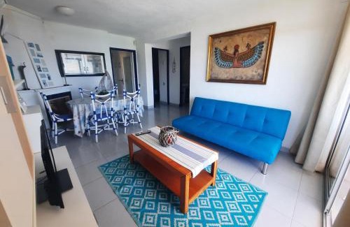La Pineda Apartment | Apartamento Palmeras