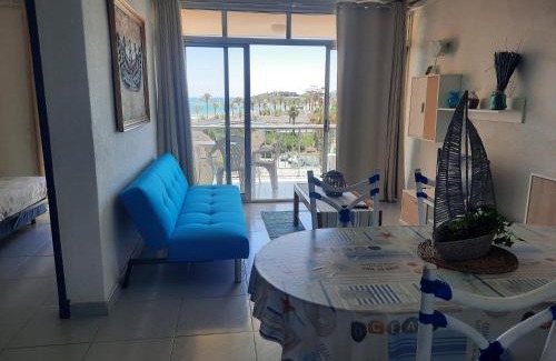La Pineda Apartment | Apartamento Palmeras