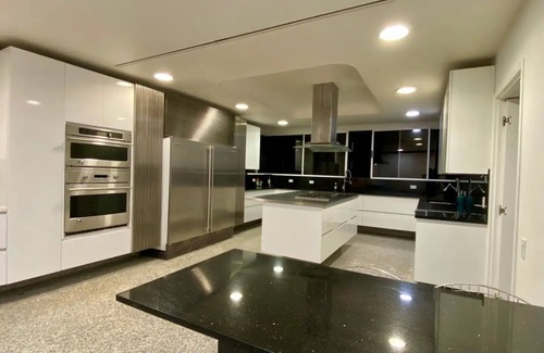 El Poblado Apartment | Apartamento Pent House, Ubicada En El Lugar Mas Cotizado De Medellin