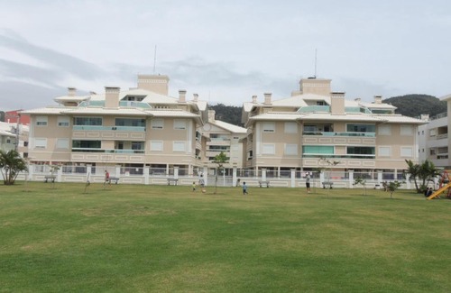 Ingleses Norte Apartment | Apartamento Praia Ingleses 3 quartos - Condomínio Villa Rica