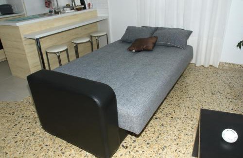 Aviles Apartment | Apartamento R Y C