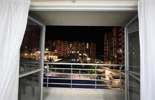 Girardot Apartment | Apartamento Vacacional Familiar en Girardot, piscinas, Jacuzis, parqueadero privado