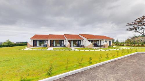 San Pedro de la Ribera Apartment | Apartamentos Campo Mingo