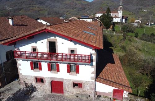 Baztan Apartment | Apartamentos en Baztan HIRU KABI, HIGA