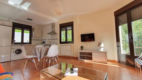 Cuzcurrita de Rio Tiron Apartment | Apartamentos Virgen de Tironcillo