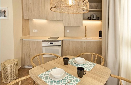 Ciutat de les Arts i les Ciencies Apartment | APARTAMENTOS LAS CIENCIAS R. WiFi + Parking + Aire Acondicionado
