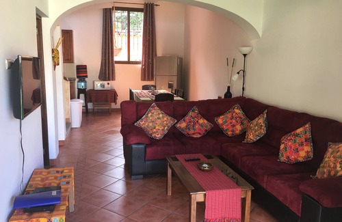 Antigua Guatemala House | APARTAMENTOS LOS NAZARENOS 3 - swimming pool, jacuzzi and gym