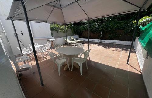 Canyelles Apartment | Apartamentos La Isla