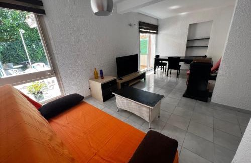 Canyelles Apartment | Apartamentos La Isla