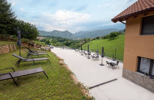 Santa Marina de Oblanca Apartment | Apartamentos Las Caldas Golf a Solo 15 Minutos del Centro de Oviedo