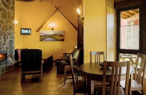 Valdes Cottage | Apartamentos rurales El Fresnu for 4 people