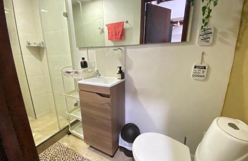 Cali Apartment | Apartarstudio muy bien ubicado, cercano a todo!