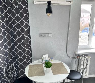 Krivoy Rog Apartment | ApartCenter Студия VIP в центре, Соцгород, Соборности