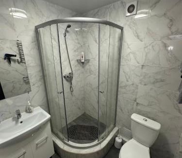 Krivoy Rog Apartment | ApartCenter Студия VIP в центре, Соцгород, Соборности