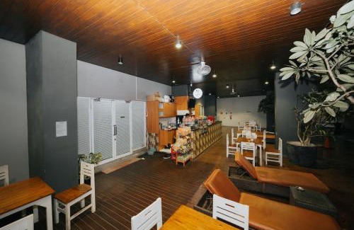 Karawang Apartment | Apartemen Mahogany oleh Halahouse
