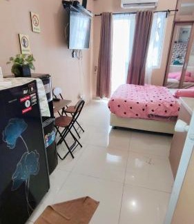 Rawasari Apartment | Apartement green pramuka 2br suite room