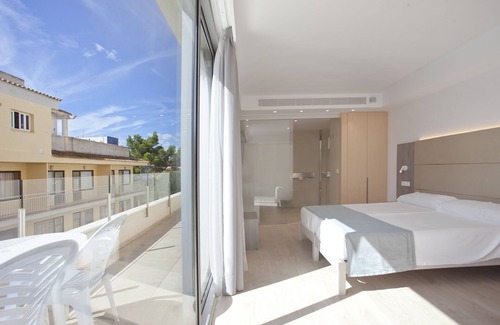 S'illot Hotel | Aparthotel Playa Dorada
