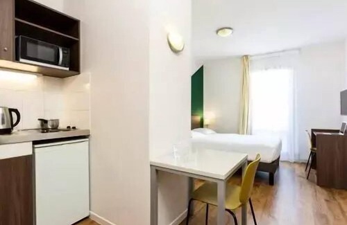 Carrieres-sous-Poissy Apartment | Aparthotel Adagio access Carrières-sous-Poissy - Studio 2 people