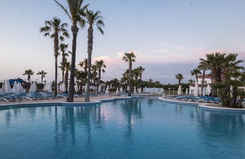 Cala'n Bosch Apartment | Aparthotel Marinda Garden