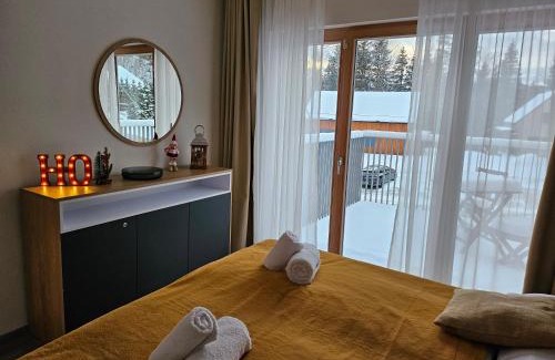 Dolny Kubin Apartment | Apartmán Hillside Y24