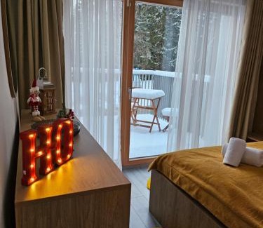 Dolny Kubin Apartment | Apartmán Hillside Y24