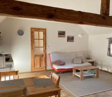 Micovice Apartment | Apartmán Na Vršku
