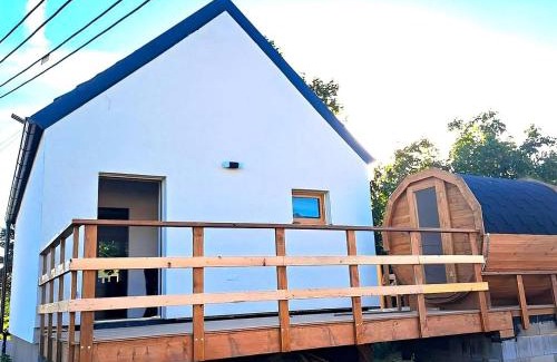 Jevisovka House | Apartmán se saunou a vinný sklep Živjeli
