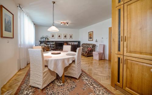 Lednice Apartment | Apartmán u lázní Lednice