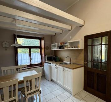 Polny Kesov Apartment | Apartmánové ubytovanie POD DUBOM