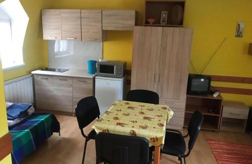 Besenova House | Apartmány Ingrid