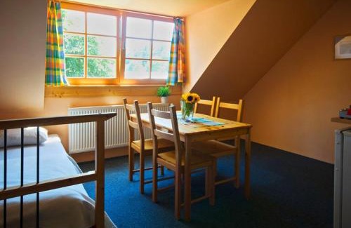 Mlade Buky Apartment | Apartmány V Zahradě