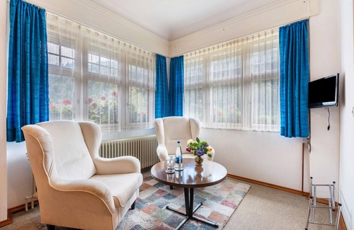 Dachsberg Apartment | Apartment 'Double Room No. 2' with Shared Terrace, Shared Garden and Wi-Fi
