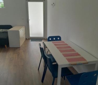Sempeter pri Gorici Apartment | apartma pika