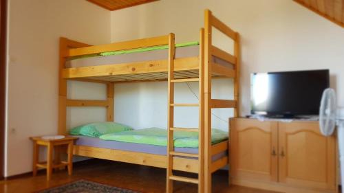 Skofja Loka Apartment | Apartma pri Boštjanu