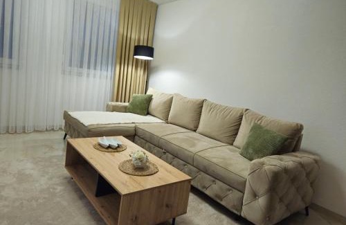 Sanski-Most Apartment | Apartman devet rijeka