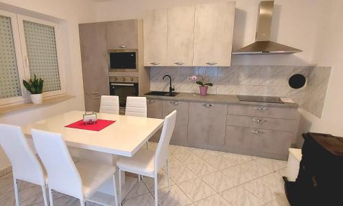 Crikvenica Apartment | Apartman Ema
