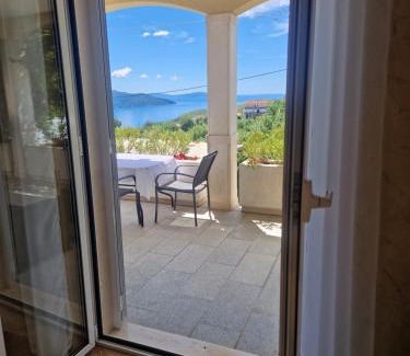Sveta Jelena Apartment | Apartman EN