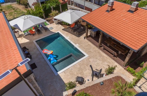 Bar House | Apartman Sara2