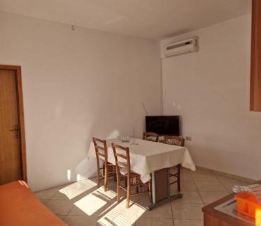 Dugi Rat Apartment | Apartmani Biskup