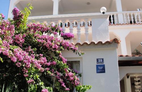 Pirovac Apartment | Apartmani Božena Jelušić