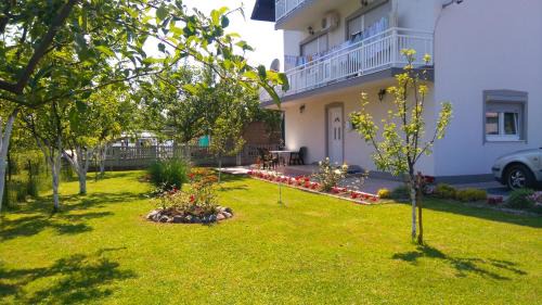 Zivinice House | Apartmani Denis